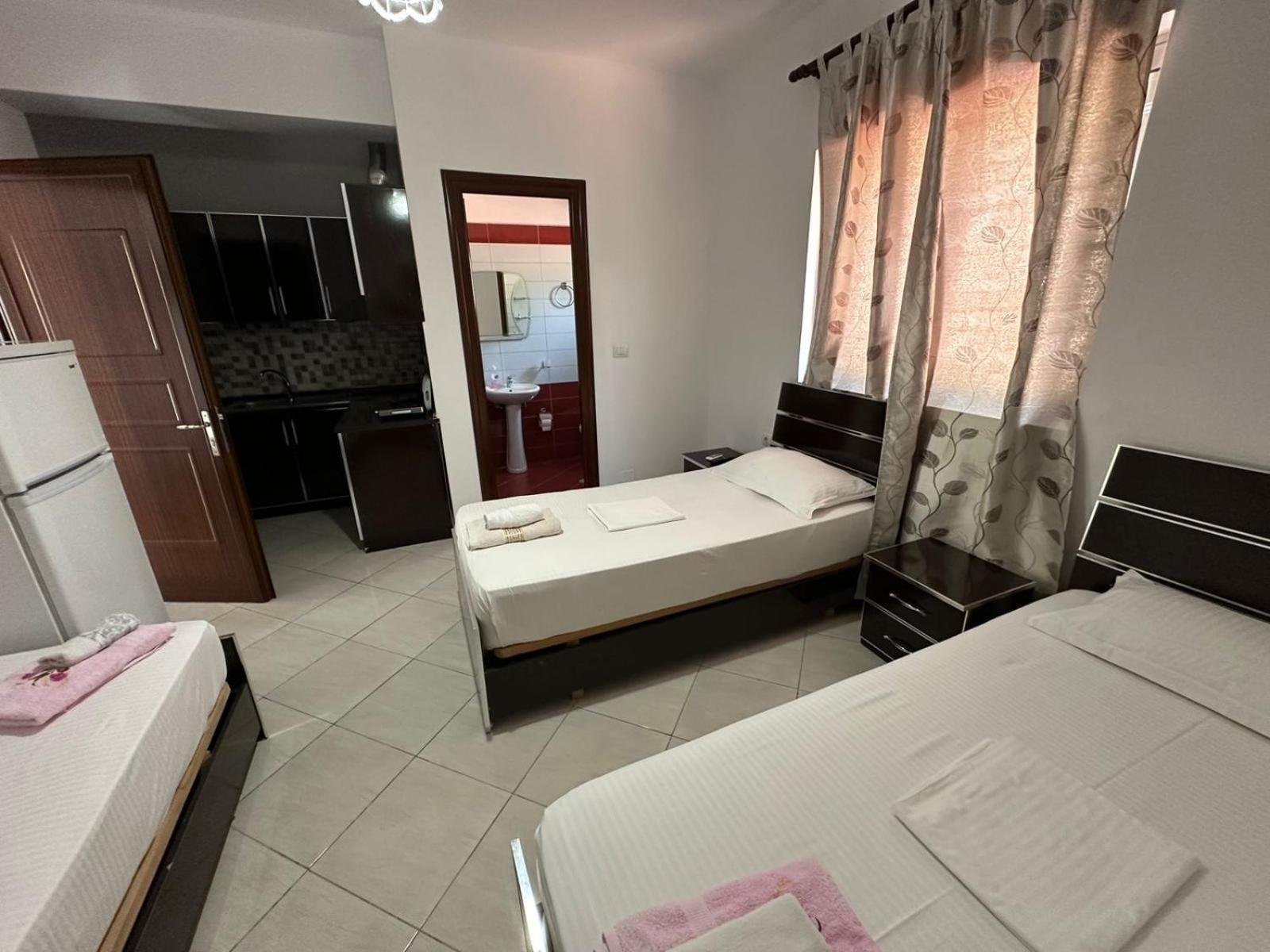 קסאמיל Esmeralda Hotel & Restaurant מראה חיצוני תמונה