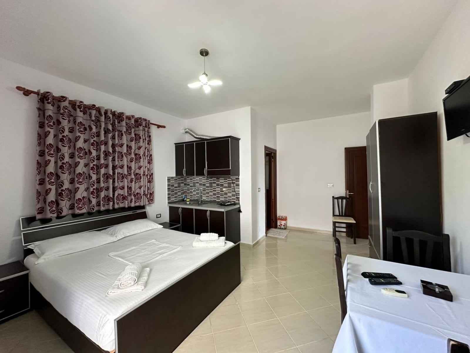 קסאמיל Esmeralda Hotel & Restaurant מראה חיצוני תמונה