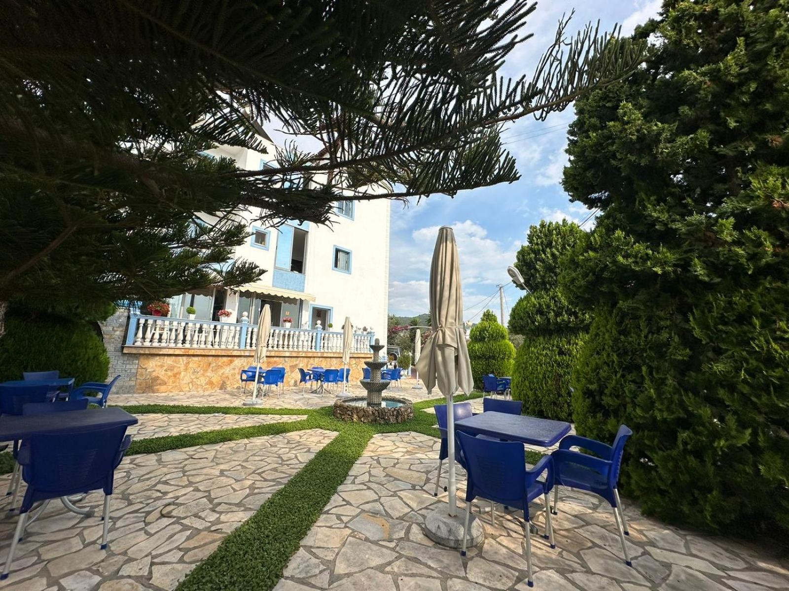 קסאמיל Esmeralda Hotel & Restaurant מראה חיצוני תמונה